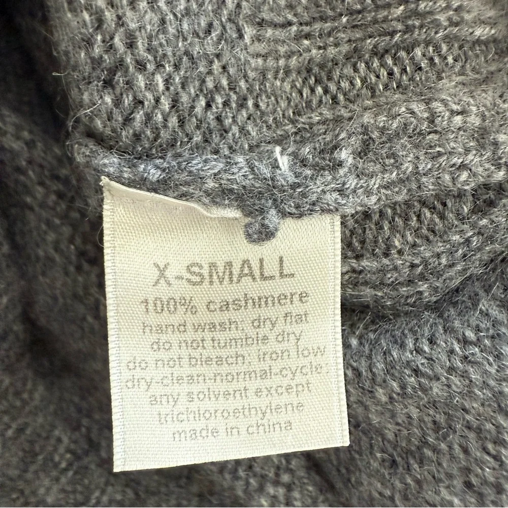 Lily McNeal 100% Cashmere Gray Turtleneck Tunic Sweater Size XS - Picture 5 of 6